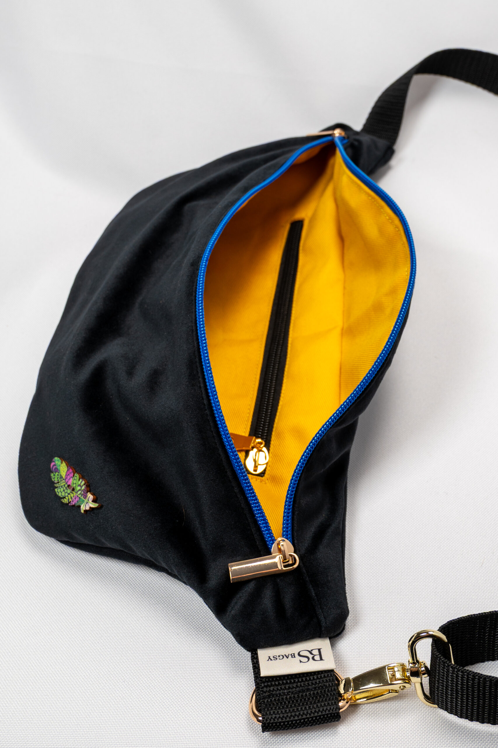 Klasyczna - Czerń z Niebieskim Akcentem - obrazek 2