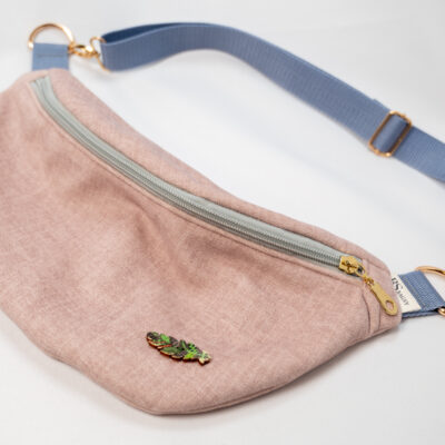 Klasyczna - Pudrowy róż z szaro-niebieskim paskiem