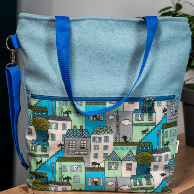 MIEJSKA OPOWIEŚĆ - błękitna