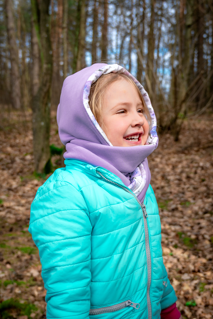 Lila z pastelowymi motylami